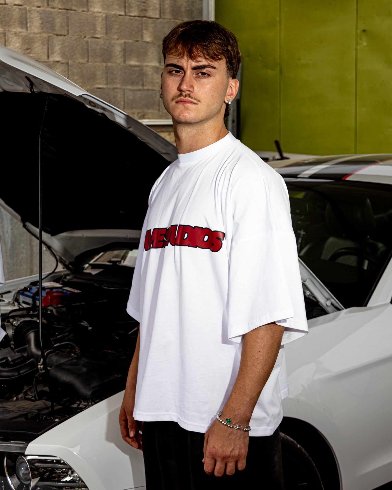 IDENTITY TEE