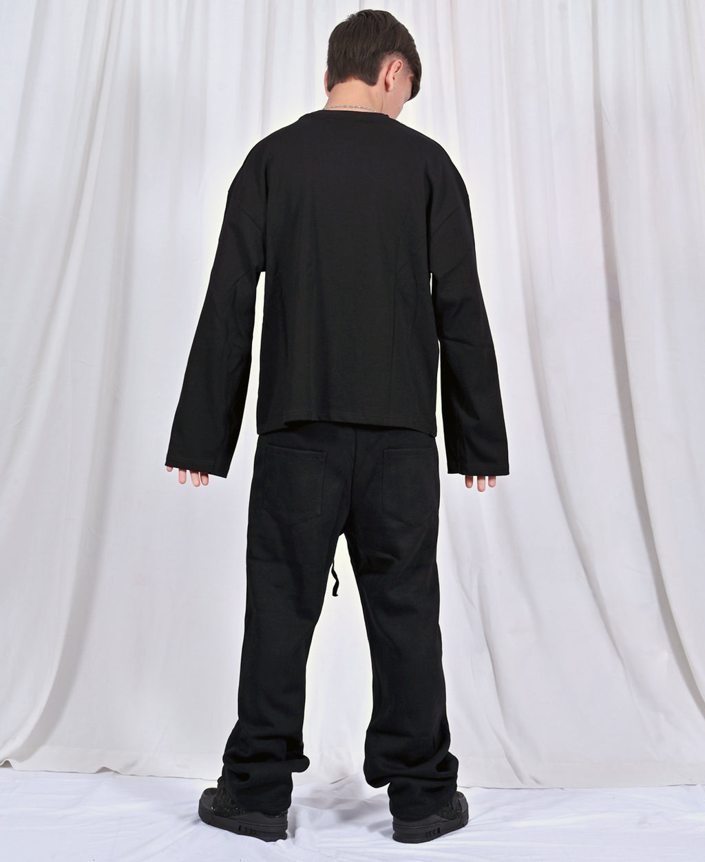 LONG SLEEVE URBAN SILENCE