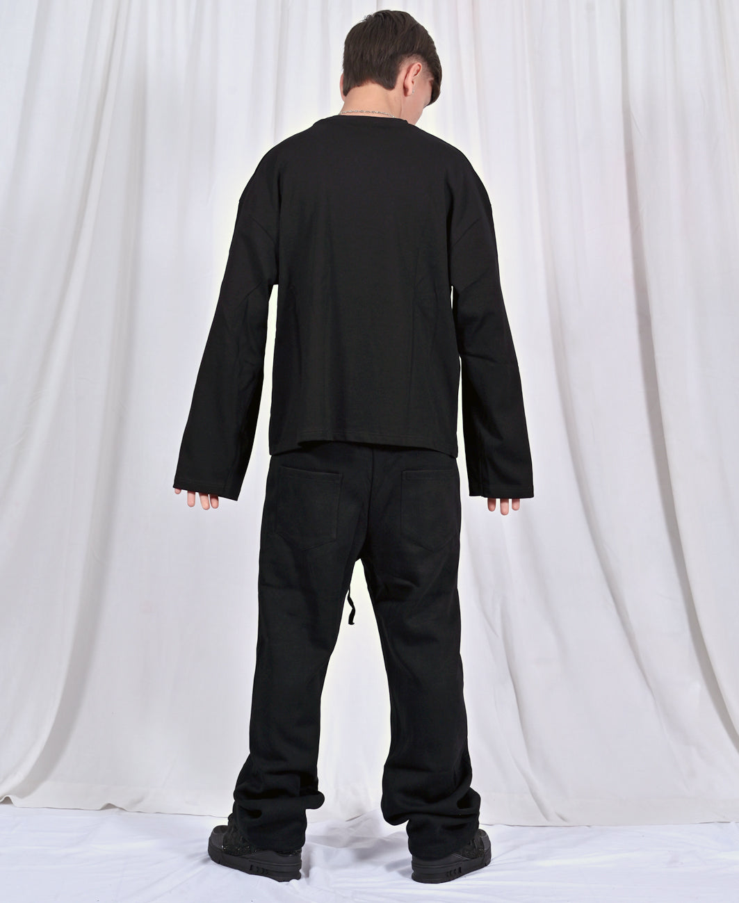 LONG SLEEVE URBAN SILENCE