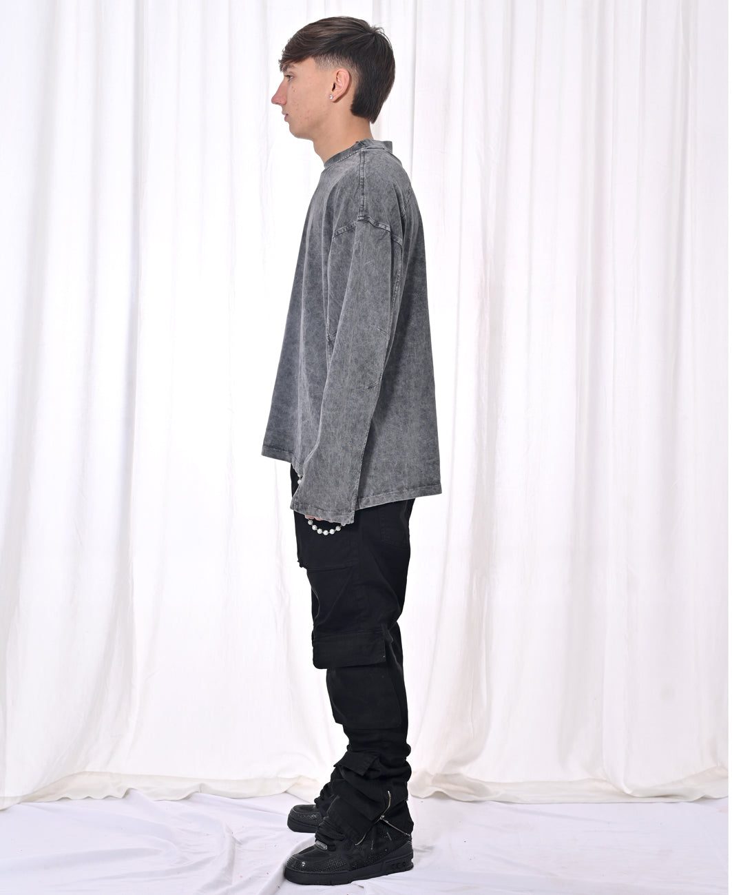 LOONG SLEEVE GREY TENSION