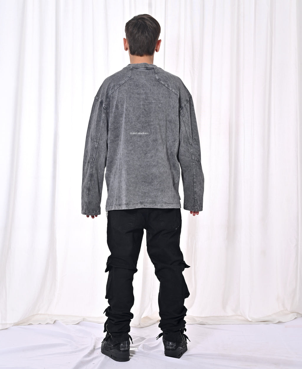 LOONG SLEEVE GREY TENSION
