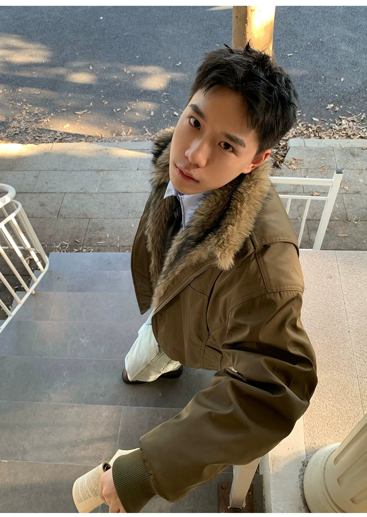 Giacca con collo in pelliccia intagliata R1DGE